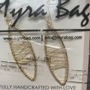 Earings- Starweaver Handcrafted earrings Gold